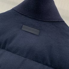 ,杰尼亚 Zegna,2026冬季最新品,专柜同步有售,原单狠货,时尚休闲立领拼接羽绒服外套,采用进口原版面料,舒适透气 ,杰尼亚 Zegna,2026冬季最新品,专柜同步有售,原单狠货,时尚休闲立领拼接羽绒服外套,采用进口原版面料,舒适透气