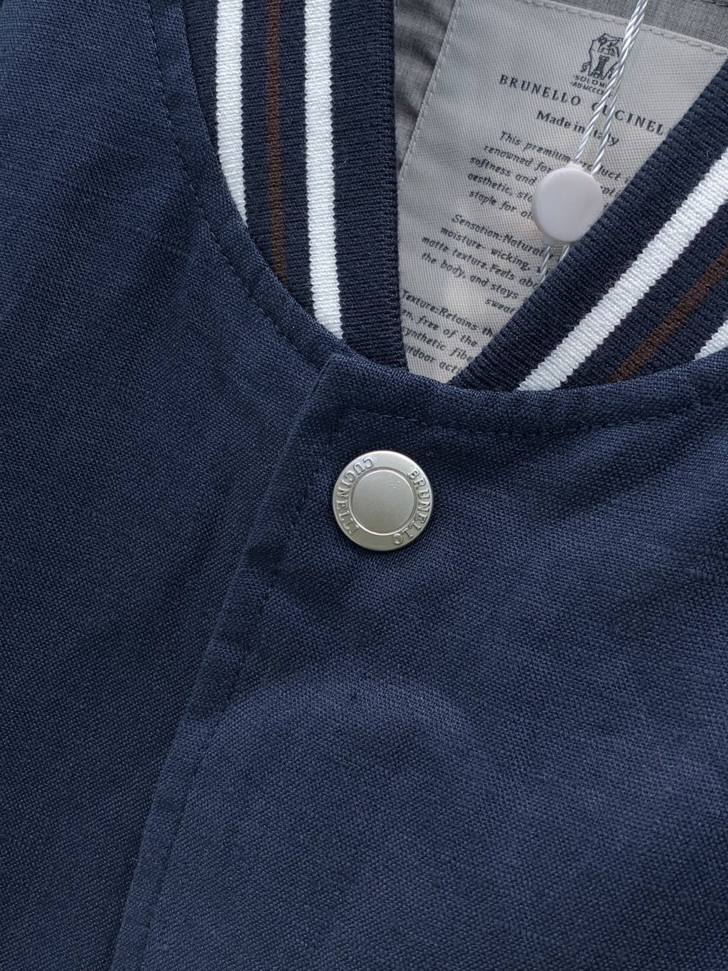 ,BRUNELLO CUCINELLI 意大利神狮,2026秋季最新品,专柜同步有售,原单狠货,时尚休闲夹克外套,采用进 ,BRUNELLO CUCINELLI 意大利神狮,2026秋季最新品,专柜同步有售,原单狠货,时尚休闲夹克外套,采用进