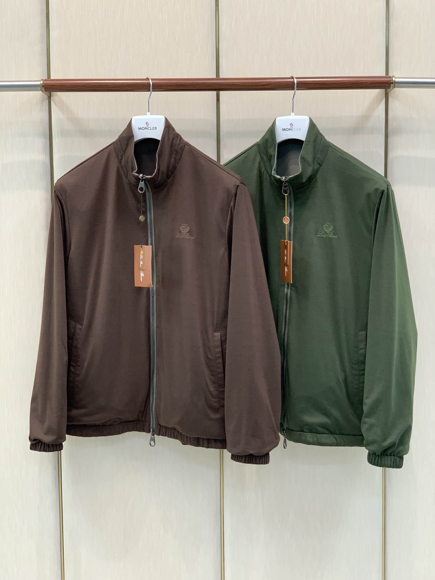 ，Loro Piana(Loro Piana )，2026秋季最新品，专柜同步有售，原单狠货，时尚休闲两面穿立领夹克外套