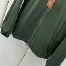 ,Loro Piana(Loro Piana ),2026秋季最新品,专柜同步有售,原单狠货,时尚休闲两面穿立领夹克外套 ,Loro Piana(Loro Piana ),2026秋季最新品,专柜同步有售,原单狠货,时尚休闲两面穿立领夹克外套