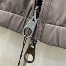 ,Loro Piana(Loro Piana ),2026秋季最新品,专柜同步有售,原单狠货,时尚休闲两面穿立领夹克外套 ,Loro Piana(Loro Piana ),2026秋季最新品,专柜同步有售,原单狠货,时尚休闲两面穿立领夹克外套