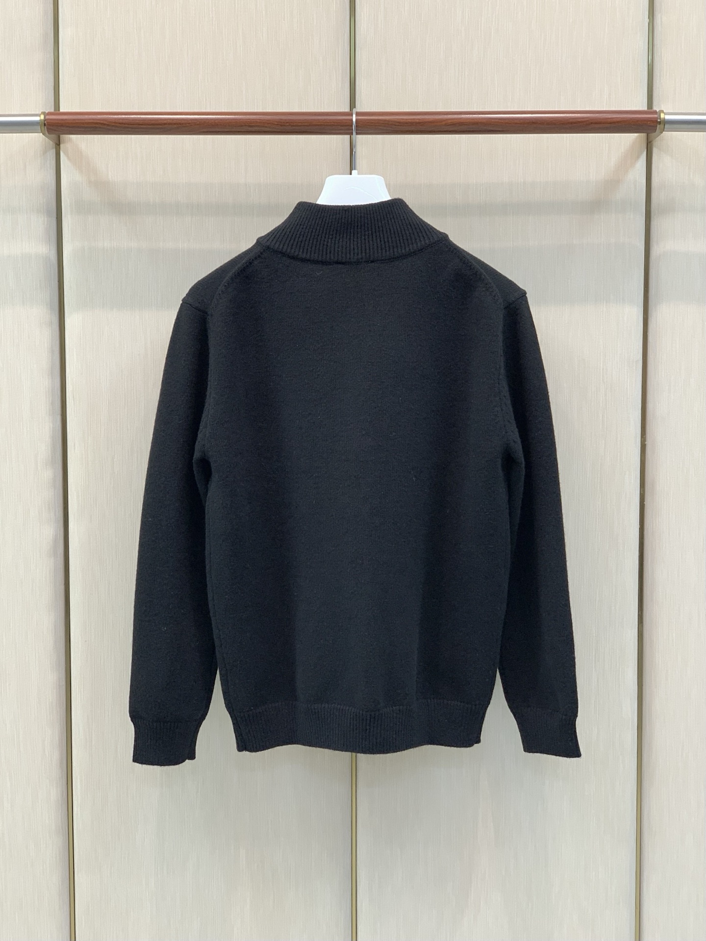 ，BRUNELLO CUCINELLI 意大利神狮，2026冬季最新品，专柜同步有售，原单狠货，时尚休闲翻领针织开衫毛衣