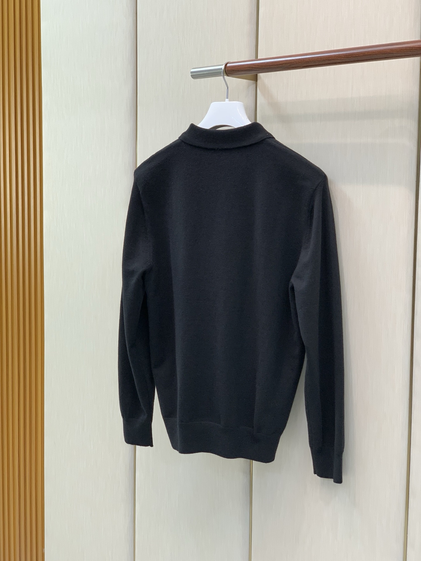 ，Loro Piana(Loro Piana )，2026冬季最新品，专柜同步有售，原单狠货，时尚休闲翻领长袖针织毛衣，