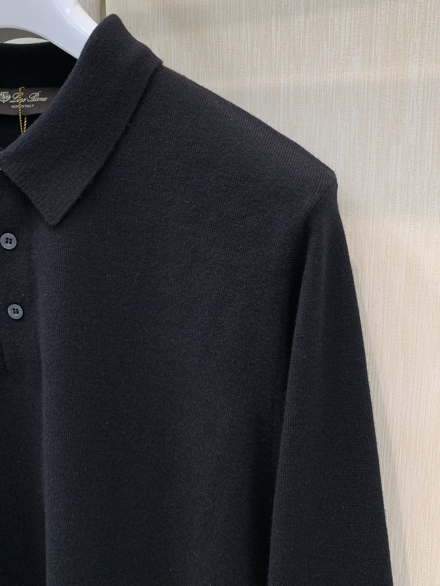，Loro Piana(Loro Piana )，2026冬季最新品，专柜同步有售，原单狠货，时尚休闲翻领长袖针织毛衣，