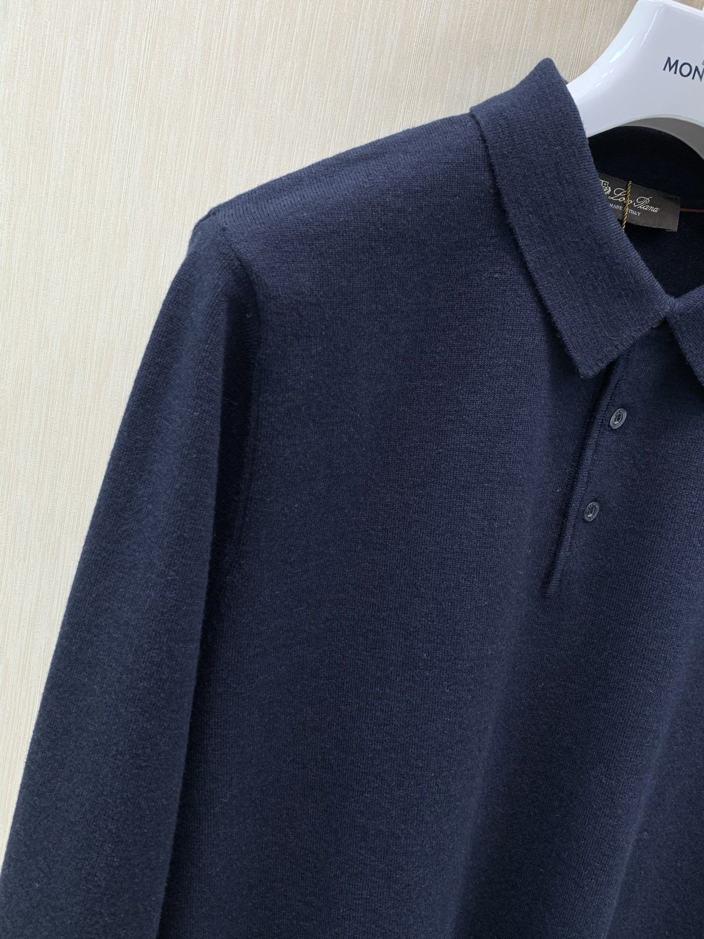 ，Loro Piana(Loro Piana )，2026冬季最新品，专柜同步有售，原单狠货，时尚休闲翻领长袖针织毛衣，