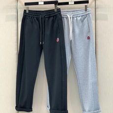 ,Moncler 蒙口,2026春秋最新品,专柜同步有售,原单狠货,时尚休闲裤,采用进口原版面料,顶级压胶工艺字母图案l ,Moncler 蒙口,2026春秋最新品,专柜同步有售,原单狠货,时尚休闲裤,采用进口原版面料,顶级压胶工艺字母图案l
