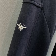 ,Dior 迪奥, 2026春秋新品,专柜同步有售,简约时尚休闲裤,原版进口面料,舒适透气,顶级刺绣🪡工艺字母图案装饰l ,Dior 迪奥, 2026春秋新品,专柜同步有售,简约时尚休闲裤,原版进口面料,舒适透气,顶级刺绣🪡工艺字母图案装饰l
