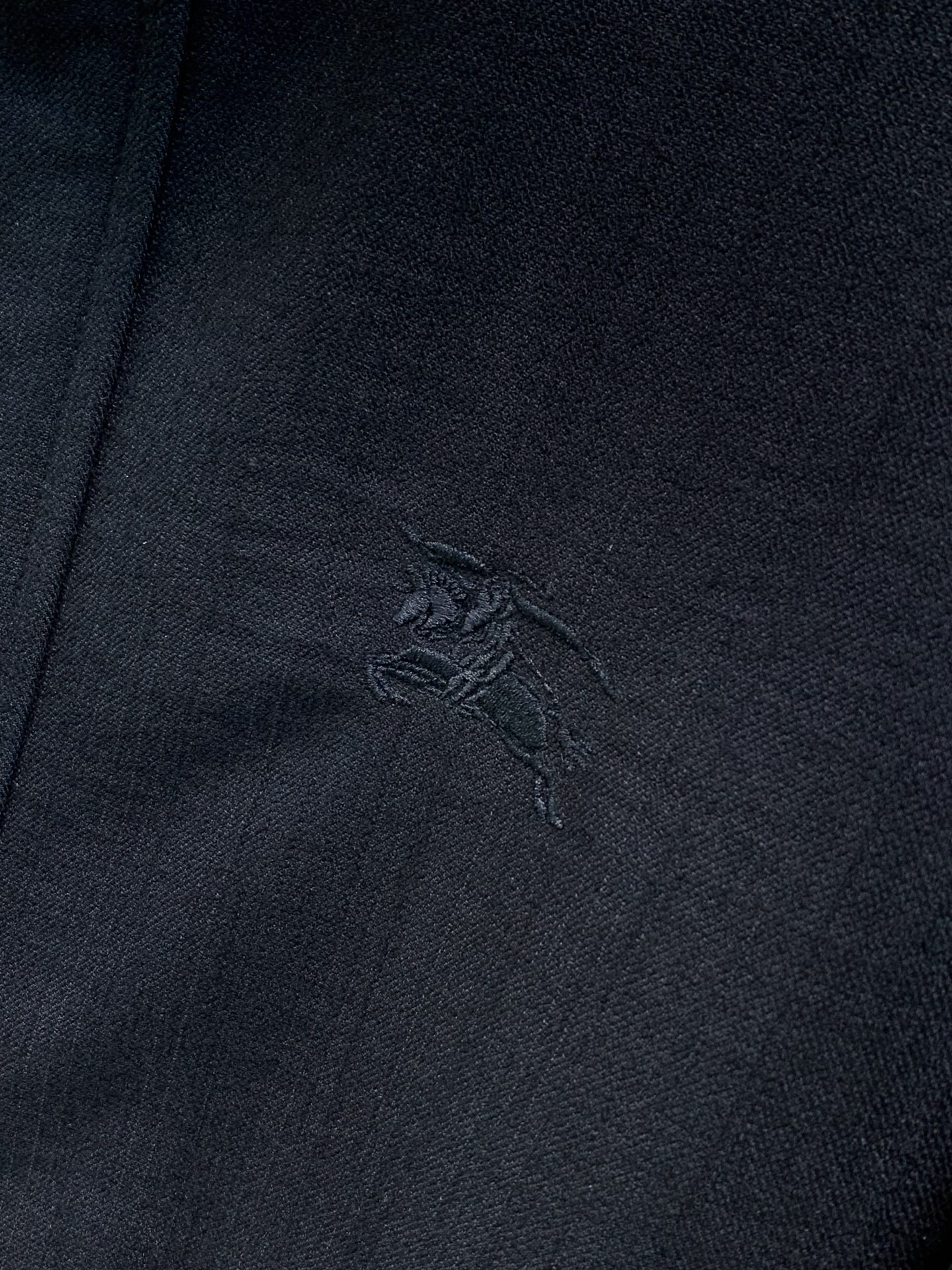 ，Burberry 巴宝莉，2026秋季最新品，专柜同步有售，原单狠货，时尚休闲立领夹克外套，进口原版面料，上身舒适透气