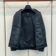 ,杰尼亚 Zegna,2026秋季最新品,专柜同步有售,原单狠货,时尚休闲翻领夹克外套,采用进口原版面料,舒适透气,原版 ,杰尼亚 Zegna,2026秋季最新品,专柜同步有售,原单狠货,时尚休闲翻领夹克外套,采用进口原版面料,舒适透气,原版