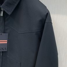 ,杰尼亚 Zegna,2026秋季最新品,专柜同步有售,原单狠货,时尚休闲翻领夹克外套,采用进口原版面料,舒适透气,原版 ,杰尼亚 Zegna,2026秋季最新品,专柜同步有售,原单狠货,时尚休闲翻领夹克外套,采用进口原版面料,舒适透气,原版
