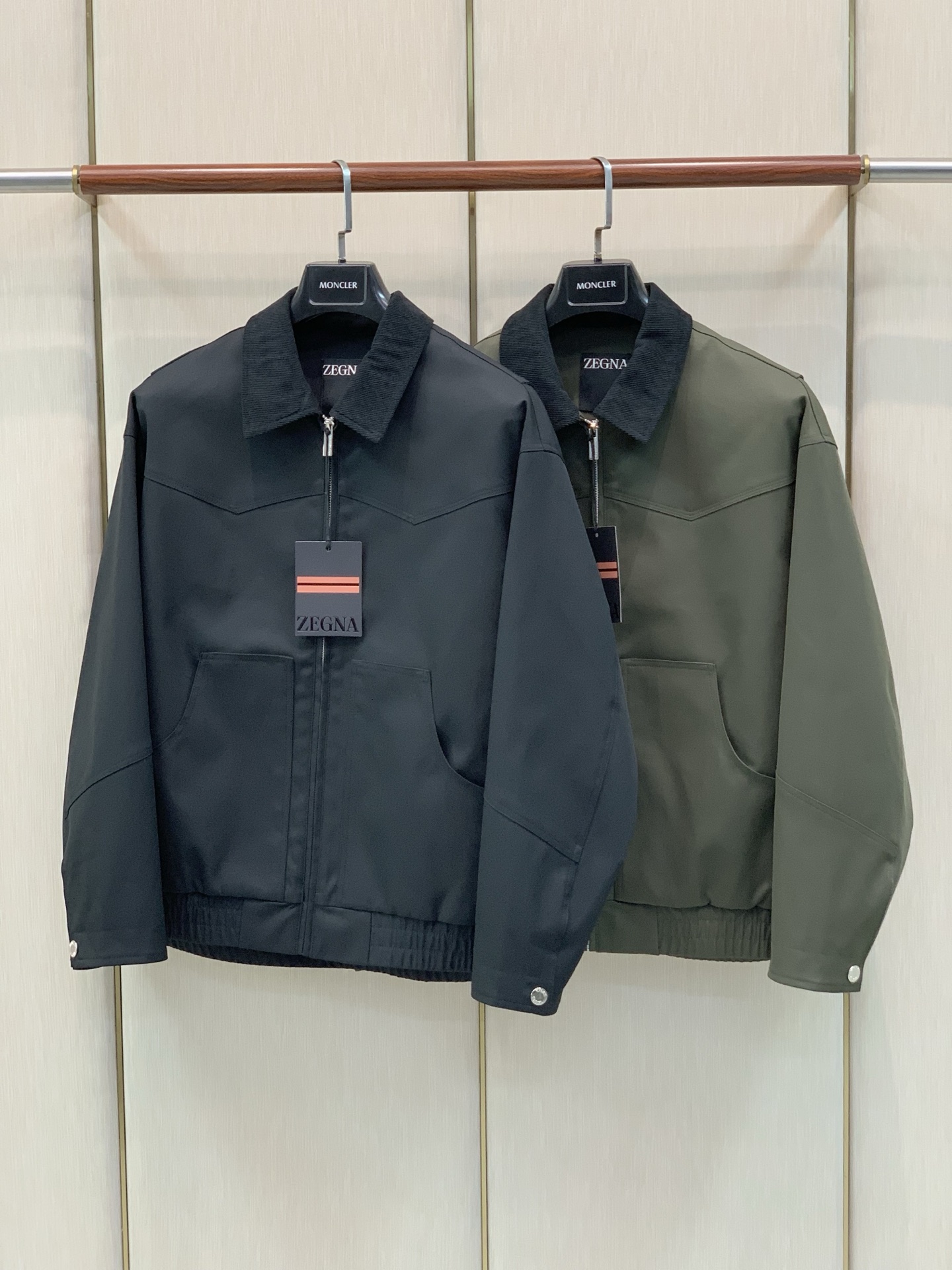 ,杰尼亚 Zegna,2026秋季最新品,专柜同步有售,原单狠货,时尚休闲翻领夹克外套,采用进口原版面料,舒适透气,原版 ,杰尼亚 Zegna,2026秋季最新品,专柜同步有售,原单狠货,时尚休闲翻领夹克外套,采用进口原版面料,舒适透气,原版