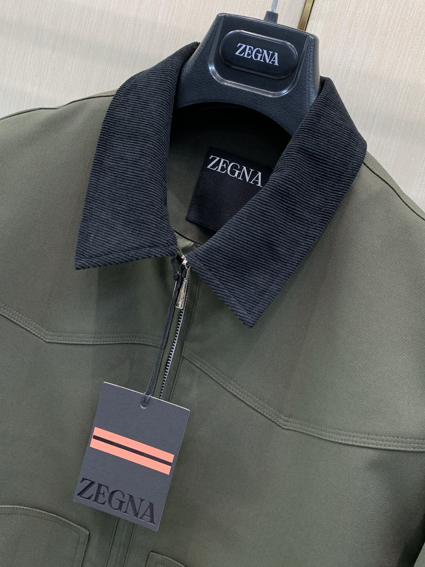 ，杰尼亚 Zegna，2026秋季最新品，专柜同步有售，原单狠货，时尚休闲翻领夹克外套，采用进口原版面料，舒适透气，原版