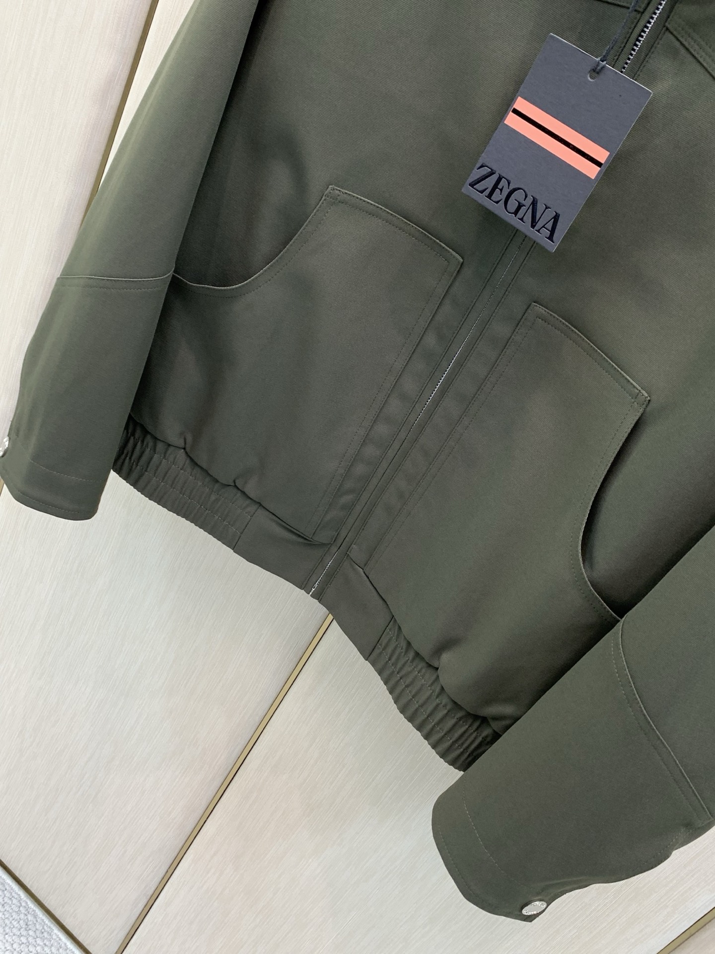 ，杰尼亚 Zegna，2026秋季最新品，专柜同步有售，原单狠货，时尚休闲翻领夹克外套，采用进口原版面料，舒适透气，原版