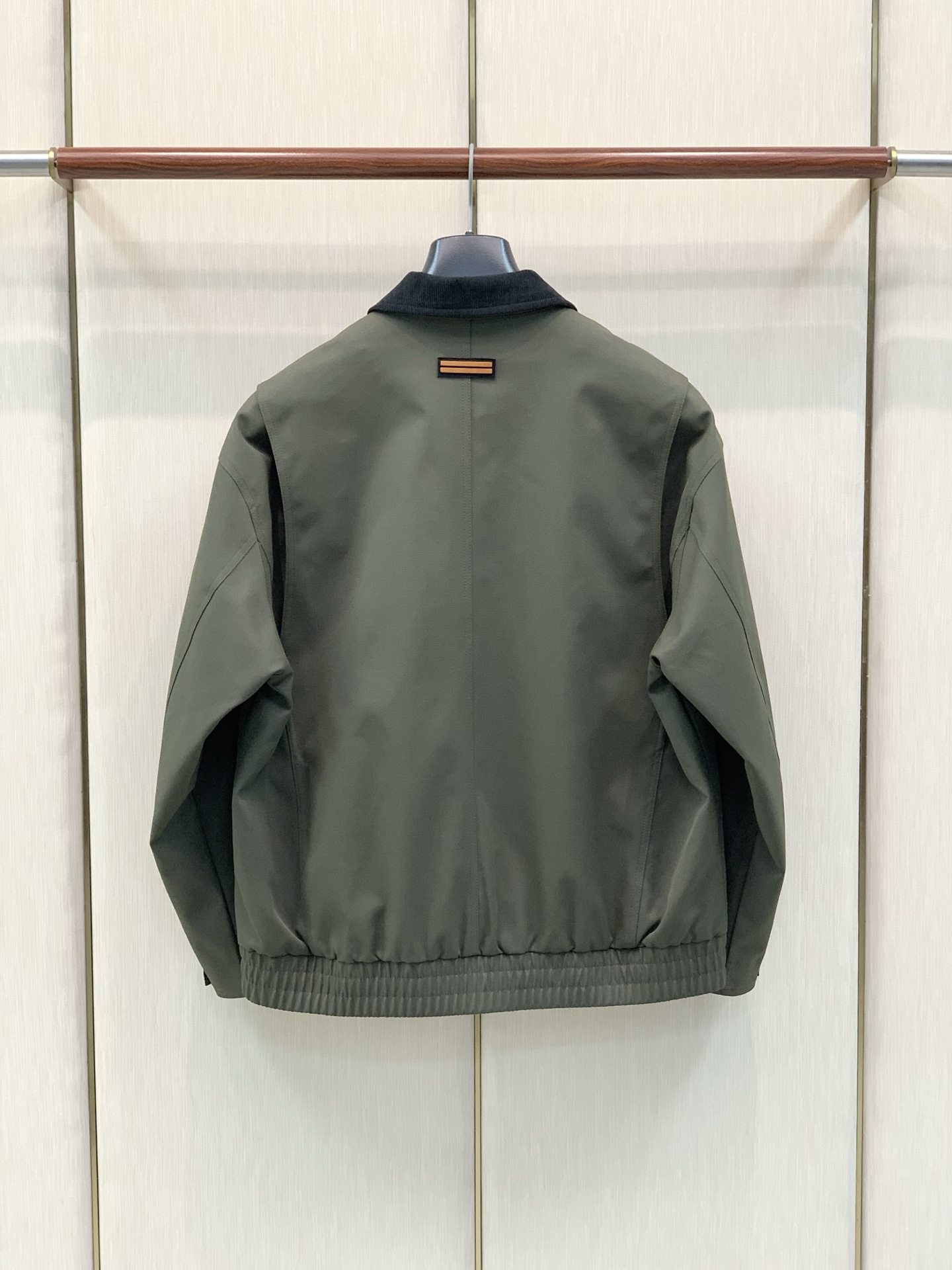 ，杰尼亚 Zegna，2026秋季最新品，专柜同步有售，原单狠货，时尚休闲翻领夹克外套，采用进口原版面料，舒适透气，原版