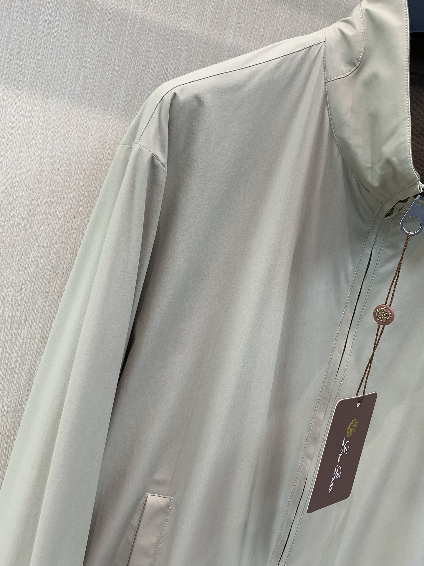 ，Loro Piana(Loro Piana )，2026秋季最新品，专柜同步有售，原单狠货，时尚休闲两面穿立领夹克外套