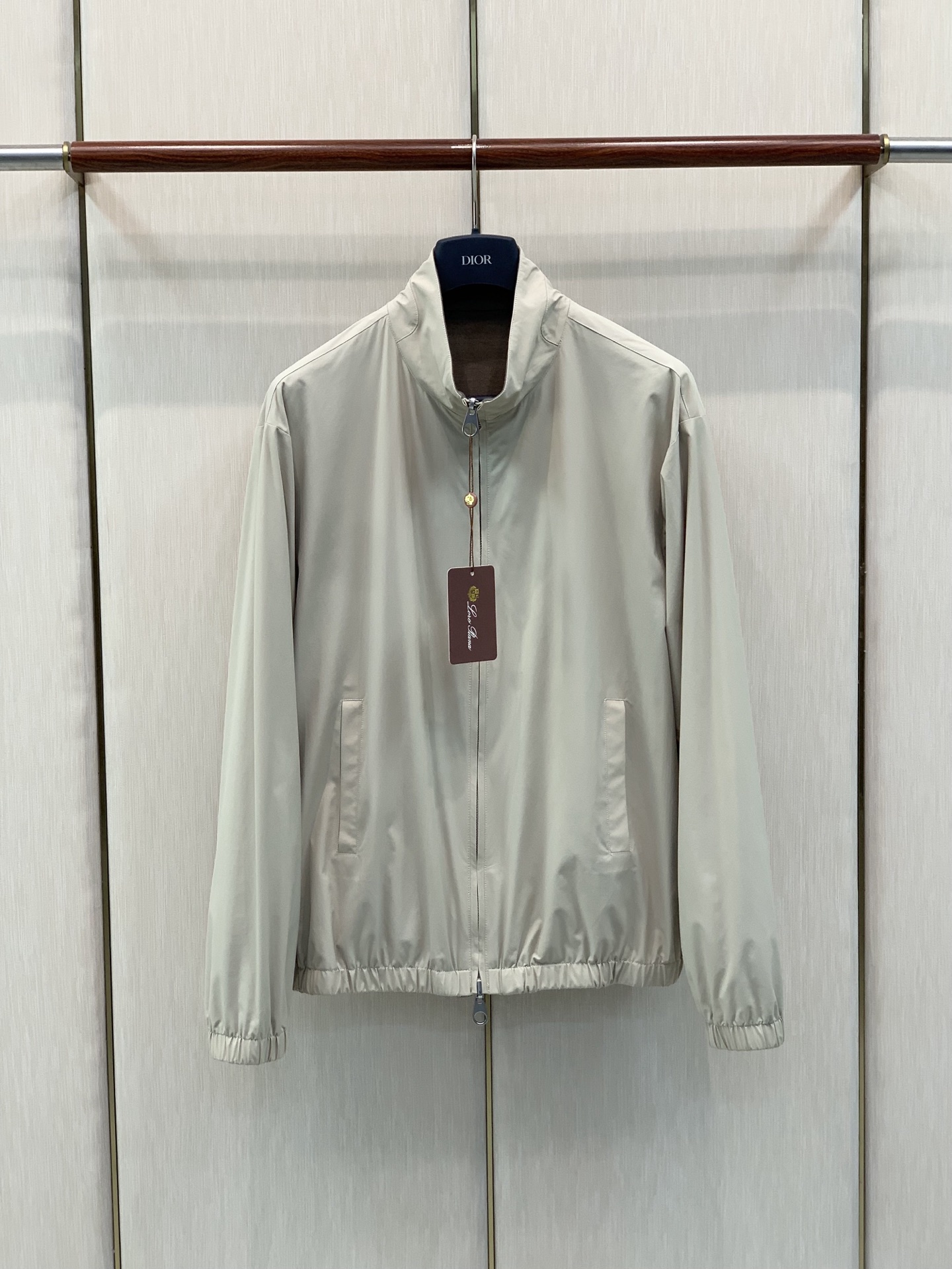 ，Loro Piana(Loro Piana )，2026秋季最新品，专柜同步有售，原单狠货，时尚休闲两面穿立领夹克外套