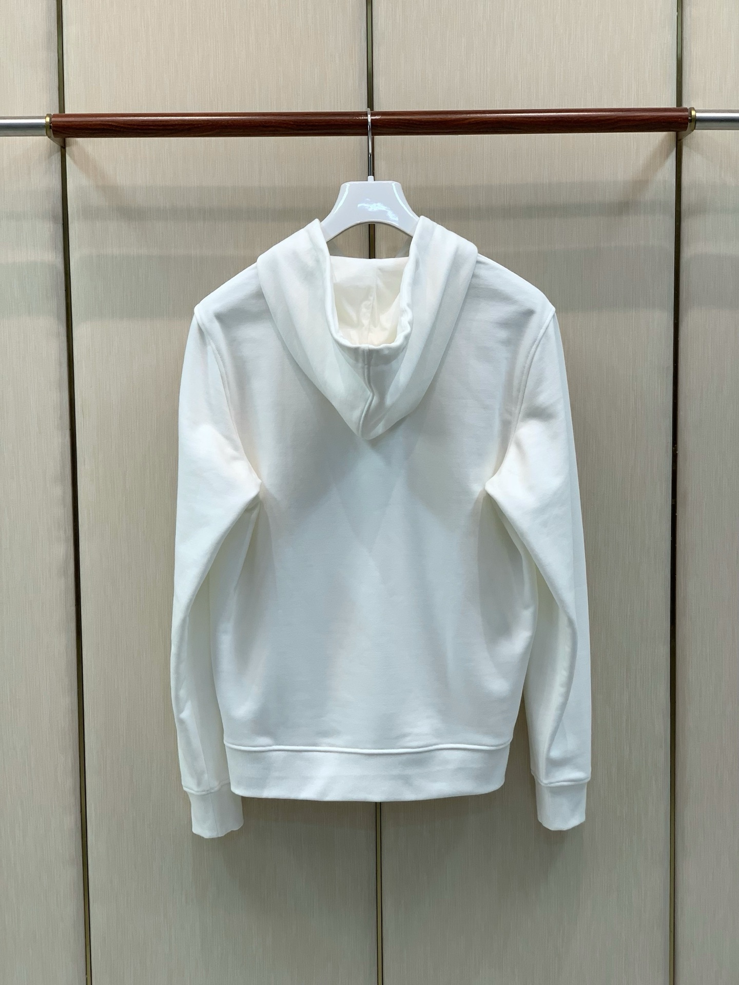 ，Moncler 蒙口，2026秋季最新品，专柜同步有售，原单狠货，时尚休闲连帽卫衣，上身舒适！吸睛而有亮点，采用进口原