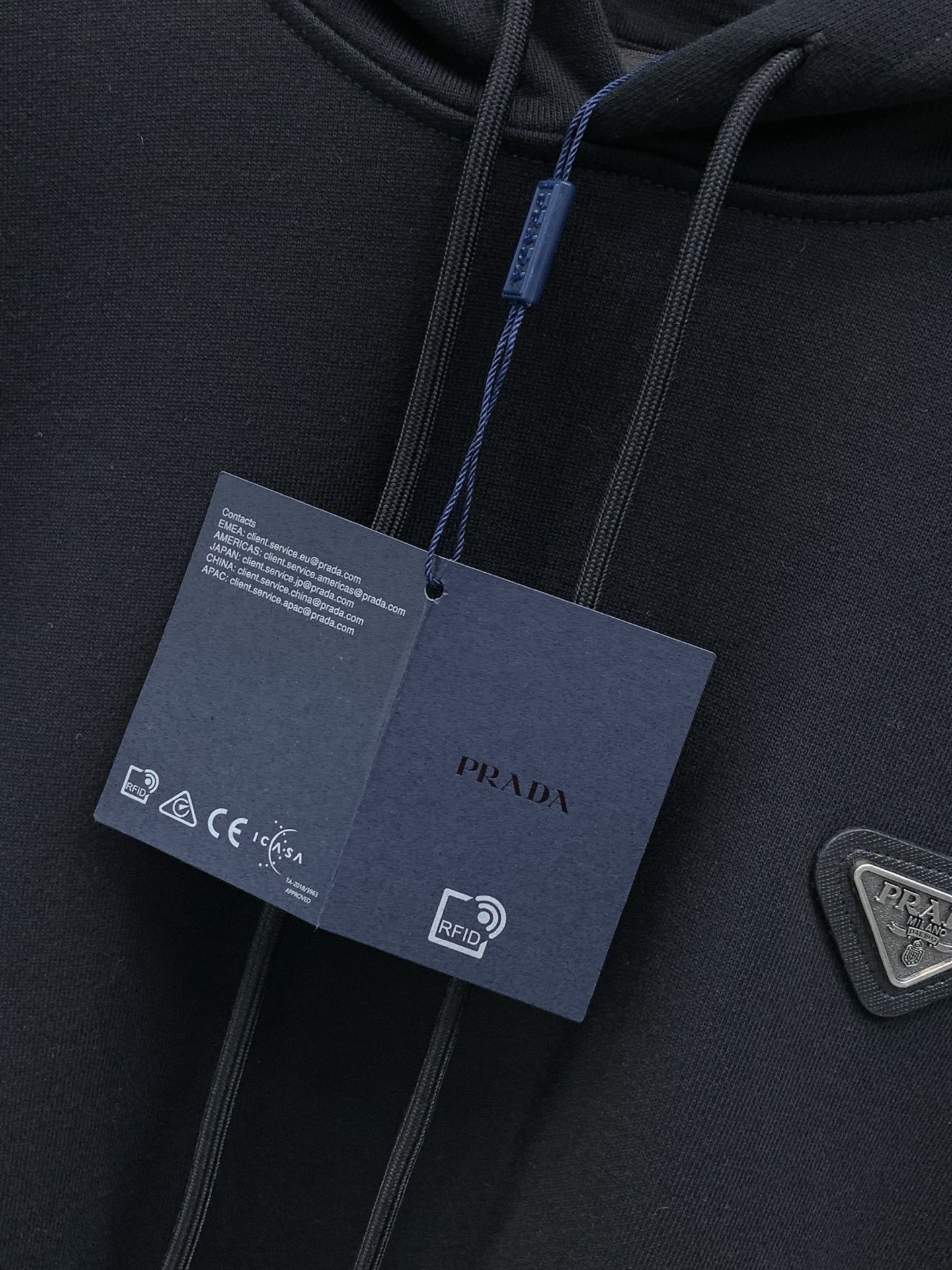 ,PRADA 普拉达,2026秋季最新品,专柜同步有售,时尚休闲连帽卫衣,进口原版面料,做工极为复杂,唯一可以做代购级别 ,PRADA 普拉达,2026秋季最新品,专柜同步有售,时尚休闲连帽卫衣,进口原版面料,做工极为复杂,唯一可以做代购级别
