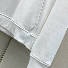 ,FENDI 芬迪,2026早秋最新品,专柜同步有售,原单狠货,时尚休闲连帽卫衣,进口原版面料,顶级印花工艺字母图案lo ,FENDI 芬迪,2026早秋最新品,专柜同步有售,原单狠货,时尚休闲连帽卫衣,进口原版面料,顶级印花工艺字母图案lo