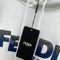 ,FENDI 芬迪,2026早秋最新品,专柜同步有售,原单狠货,时尚休闲连帽卫衣,进口原版面料,顶级印花工艺字母图案lo ,FENDI 芬迪,2026早秋最新品,专柜同步有售,原单狠货,时尚休闲连帽卫衣,进口原版面料,顶级印花工艺字母图案lo