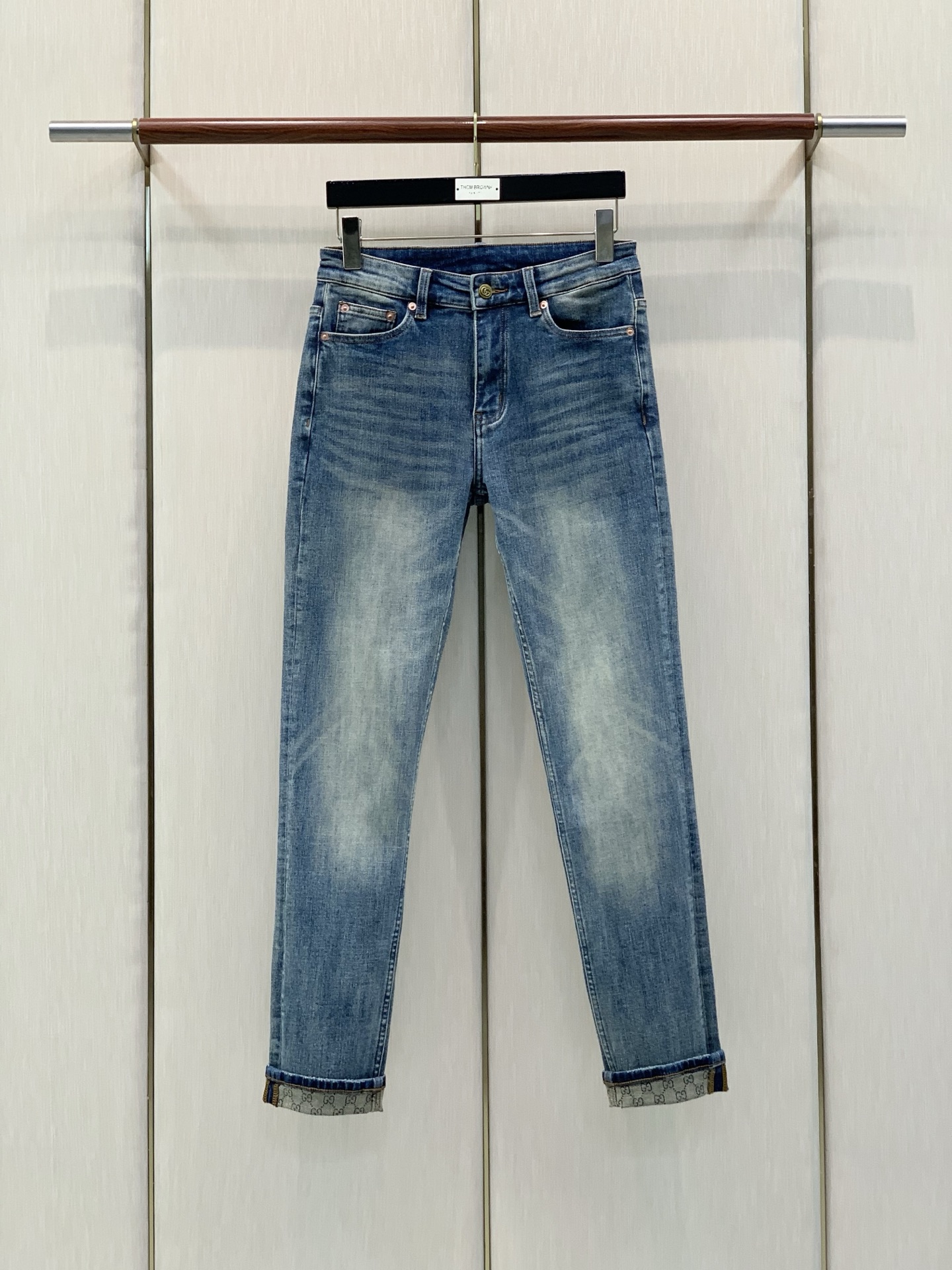 ，GUCCI 古驰，2026秋季最新品，专柜同步有售，原单狠货，时尚休闲水洗牛仔裤，进口原版水洗弹力面料，舒适有弹性，独