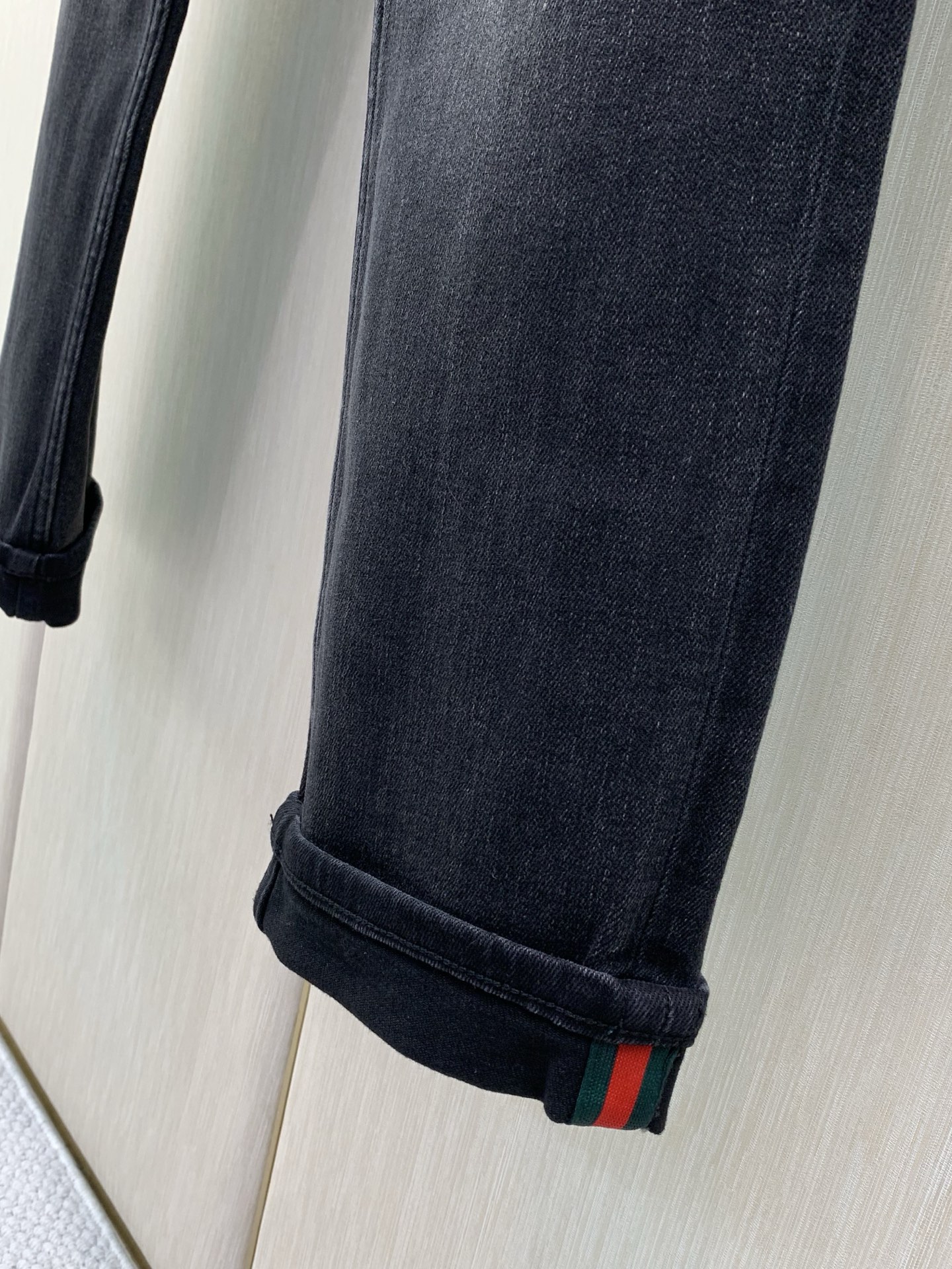 ，GUCCI 古驰，2026秋季最新品，专柜同步有售，原单狠货，时尚休闲水洗牛仔裤，进口原版水洗弹力面料，舒适有弹性，独