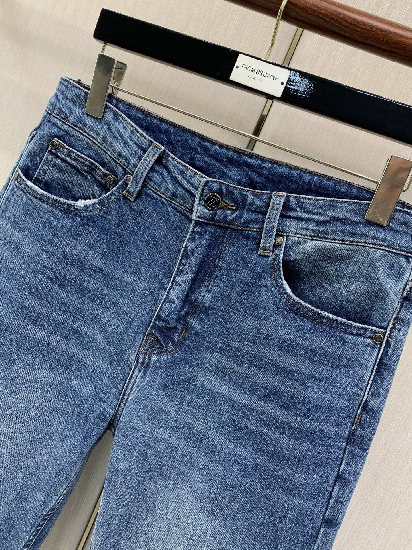 ，Zegna 杰尼亚，2026春秋最新品，专柜同步有售，原单狠货，时尚休闲水洗牛仔裤，进口原版水洗面料，上身舒适透气，简