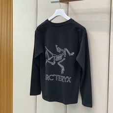 ,ARCTERYX 始祖鸟,2026早秋AW新品,时尚休闲圆领长袖T恤,专柜同步有售,原单狠货,进口原版面料,工艺极度复 ,ARCTERYX 始祖鸟,2026早秋AW新品,时尚休闲圆领长袖T恤,专柜同步有售,原单狠货,进口原版面料,工艺极度复