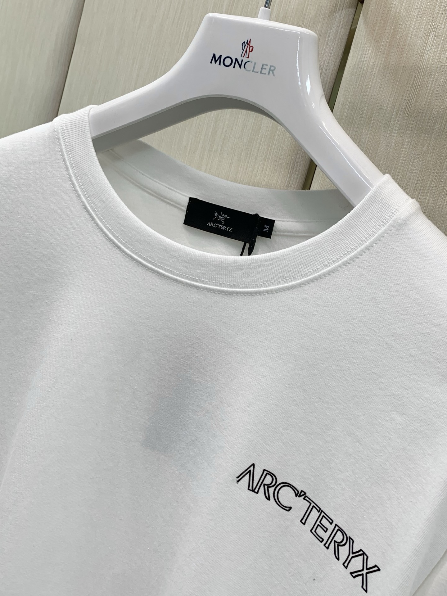 ，ARCTERYX 始祖鸟，2026早秋AW新品，时尚休闲圆领长袖T恤，专柜同步有售，原单狠货，进口原版面料，工艺极度复