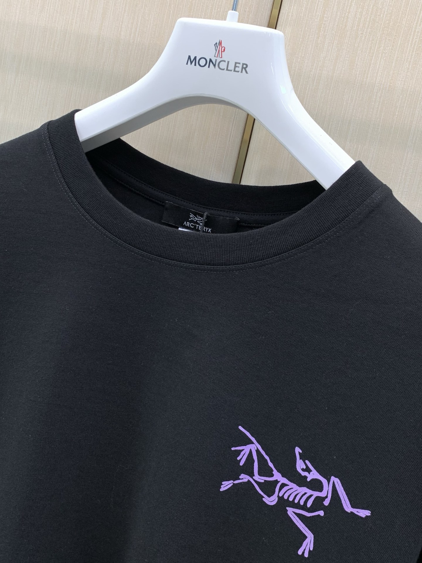 ，ARCTERYX 始祖鸟，2026早秋AW新品，时尚休闲圆领长袖T恤，专柜同步有售，原单狠货，进口原版面料，工艺极度复