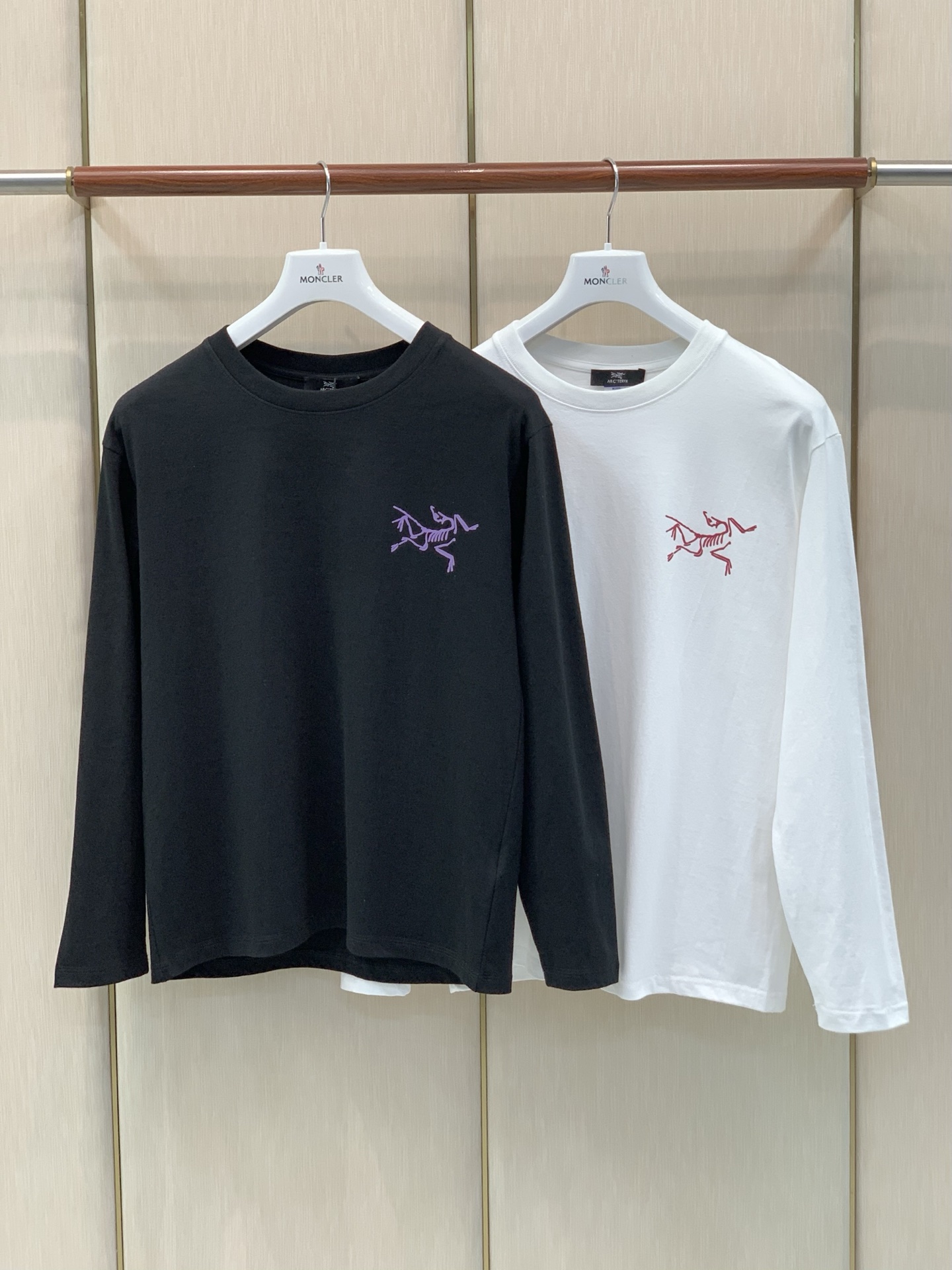 ，ARCTERYX 始祖鸟，2026早秋AW新品，时尚休闲圆领长袖T恤，专柜同步有售，原单狠货，进口原版面料，工艺极度复