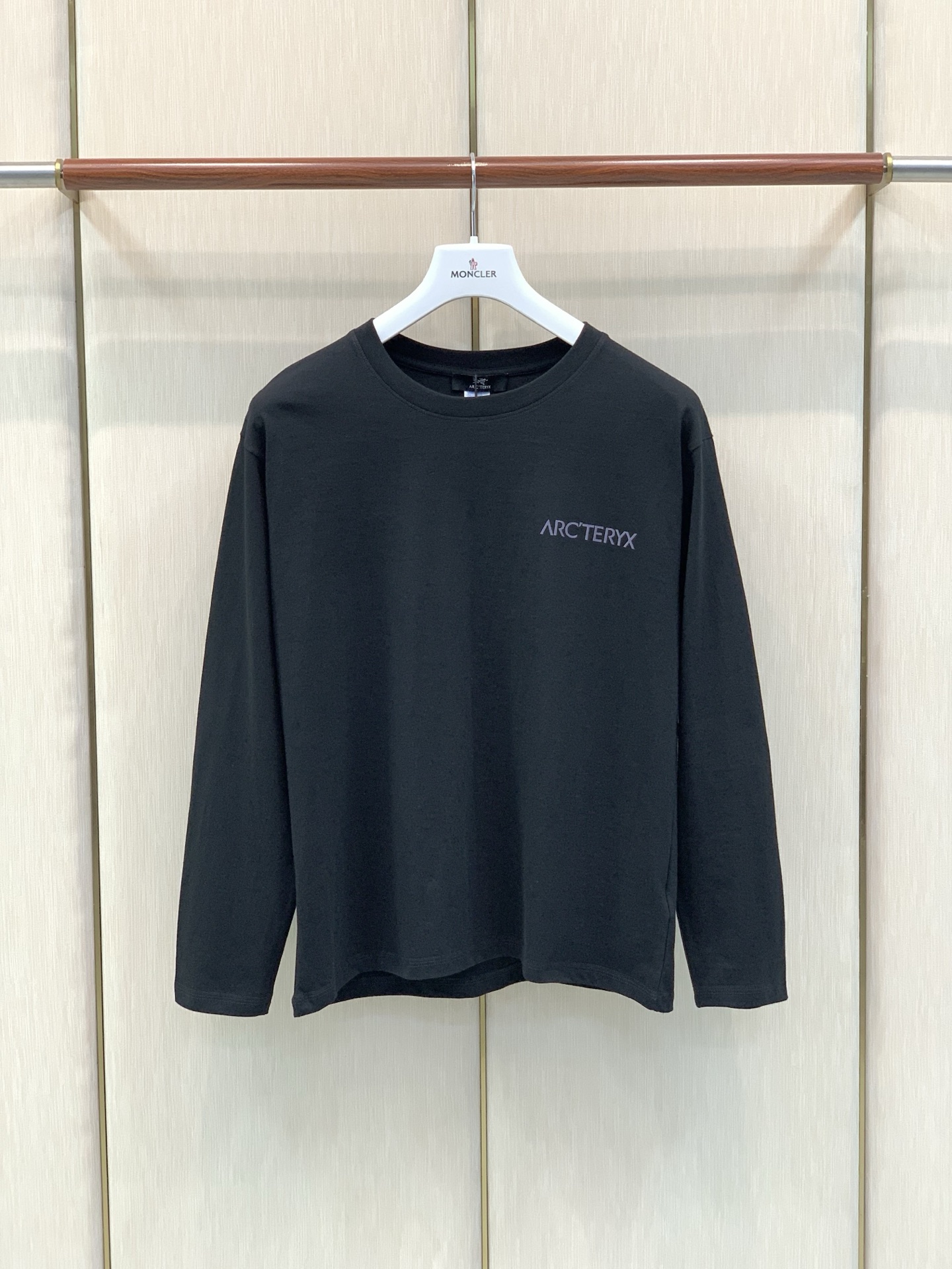 ，ARCTERYX 始祖鸟，2026早秋AW新品，时尚休闲圆领长袖T恤，专柜同步有售，原单狠货，进口原版面料，工艺极度复