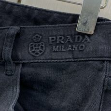 ,PRADA 普拉达,2026冬季最新品,专柜同步有售,时尚休闲水洗牛仔裤,进口原版面料,做工极为复杂,唯一可以做代购级 ,PRADA 普拉达,2026冬季最新品,专柜同步有售,时尚休闲水洗牛仔裤,进口原版面料,做工极为复杂,唯一可以做代购级