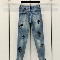 ,Chrome Hearts 克罗心,2026春秋新品,专柜同步有售,原单狠货,时尚休闲水洗牛仔裤,采用进口原版面料,顶 ,Chrome Hearts 克罗心,2026春秋新品,专柜同步有售,原单狠货,时尚休闲水洗牛仔裤,采用进口原版面料,顶