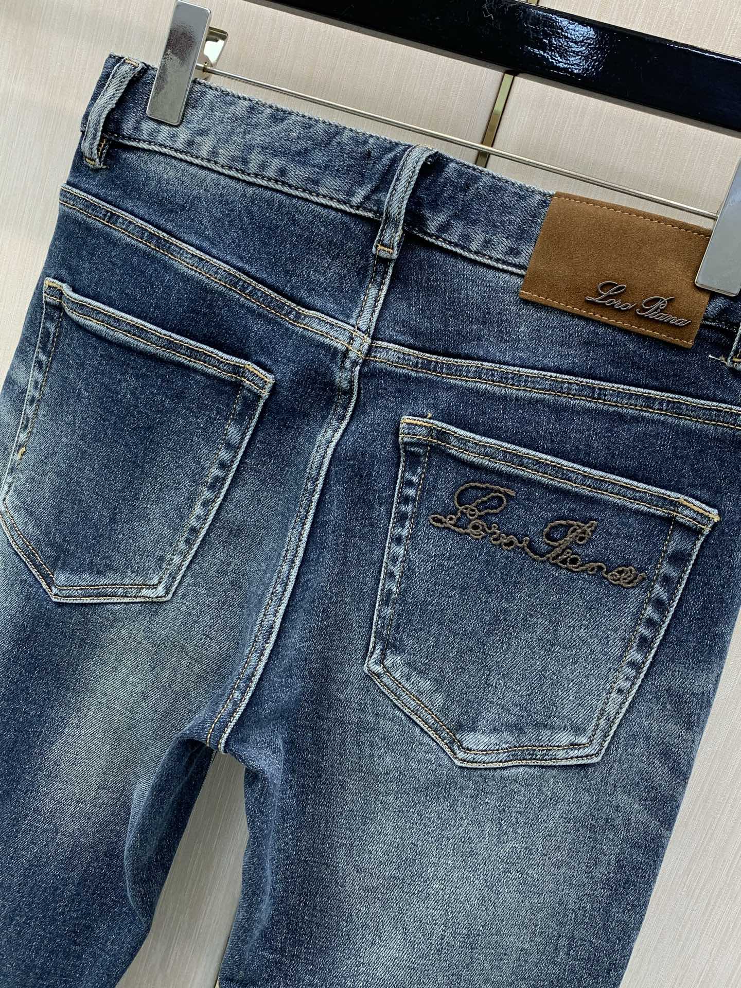 ，Loro Piana(Loro Piana )，2026春秋最新品，专柜同步有售，原单狠货，时尚休闲牛仔裤，采用进口原