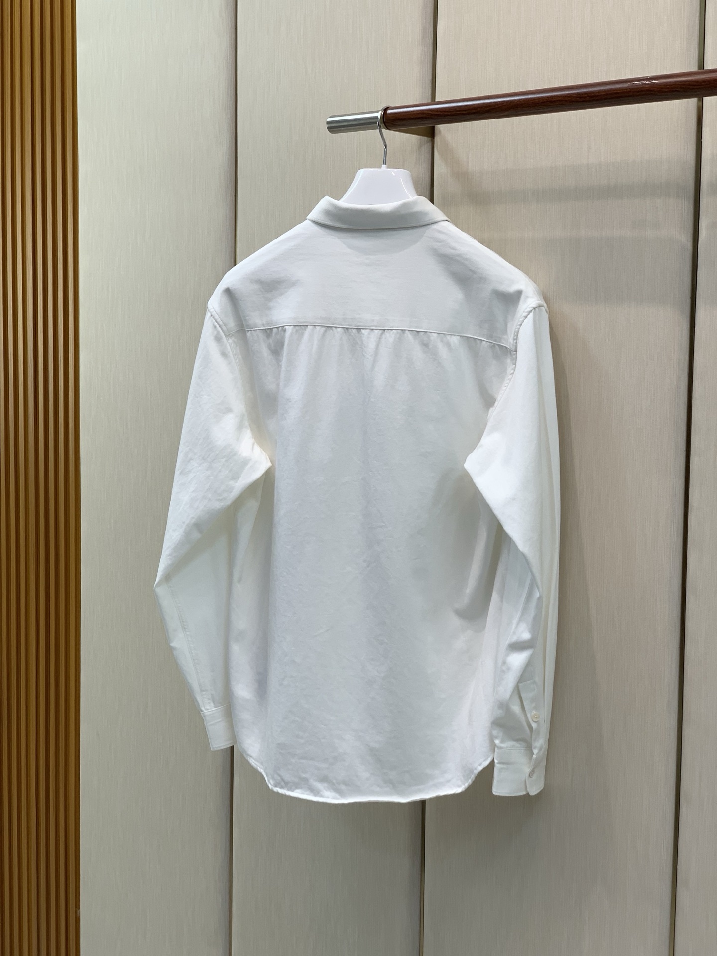 ,Loro Piana(Loro Piana ),2026早秋最新品,专柜同步有售,原单狠货,时尚休闲长袖衬衫,采用进口 ,Loro Piana(Loro Piana ),2026早秋最新品,专柜同步有售,原单狠货,时尚休闲长袖衬衫,采用进口