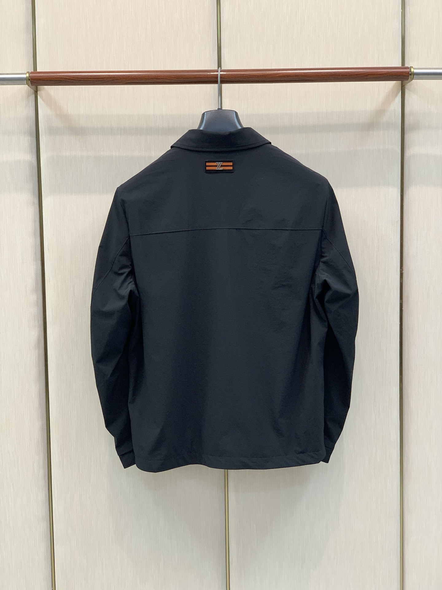 ，杰尼亚 Zegna，2026秋季最新品，专柜同步有售，原单狠货，时尚休闲翻领夹克外套，采用进口原版面料，舒适透气，原版