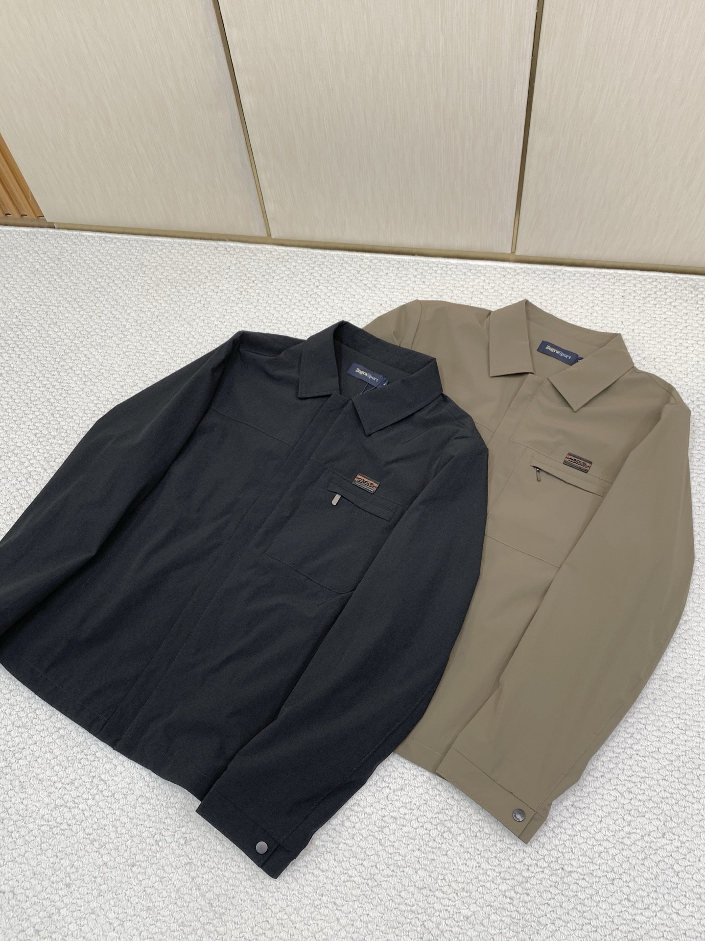 ，杰尼亚 Zegna，2026秋季最新品，专柜同步有售，原单狠货，时尚休闲翻领夹克外套，采用进口原版面料，舒适透气，原版