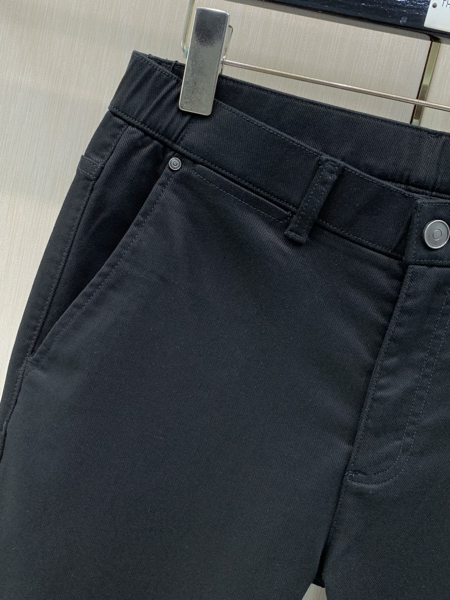 ,Loro Piana(Loro Piana ),2026秋季最新品,专柜同步有售,原单狠货,时尚休闲裤,采用进口原版面 ,Loro Piana(Loro Piana ),2026秋季最新品,专柜同步有售,原单狠货,时尚休闲裤,采用进口原版面