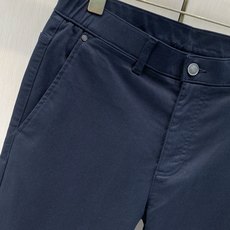 ,Loro Piana(Loro Piana ),2026秋季最新品,专柜同步有售,原单狠货,时尚休闲裤,采用进口原版面 ,Loro Piana(Loro Piana ),2026秋季最新品,专柜同步有售,原单狠货,时尚休闲裤,采用进口原版面