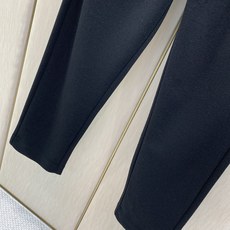 ,杰尼亚 Zegna,2026春秋最新品,专柜同步有售,原单狠货,时尚休闲裤,采用进口原版面料,舒适透气,原版五金辅料装 ,杰尼亚 Zegna,2026春秋最新品,专柜同步有售,原单狠货,时尚休闲裤,采用进口原版面料,舒适透气,原版五金辅料装