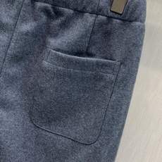 ,杰尼亚 Zegna,2026春秋最新品,专柜同步有售,原单狠货,时尚休闲裤,采用进口原版面料,舒适透气,原版五金辅料装 ,杰尼亚 Zegna,2026春秋最新品,专柜同步有售,原单狠货,时尚休闲裤,采用进口原版面料,舒适透气,原版五金辅料装