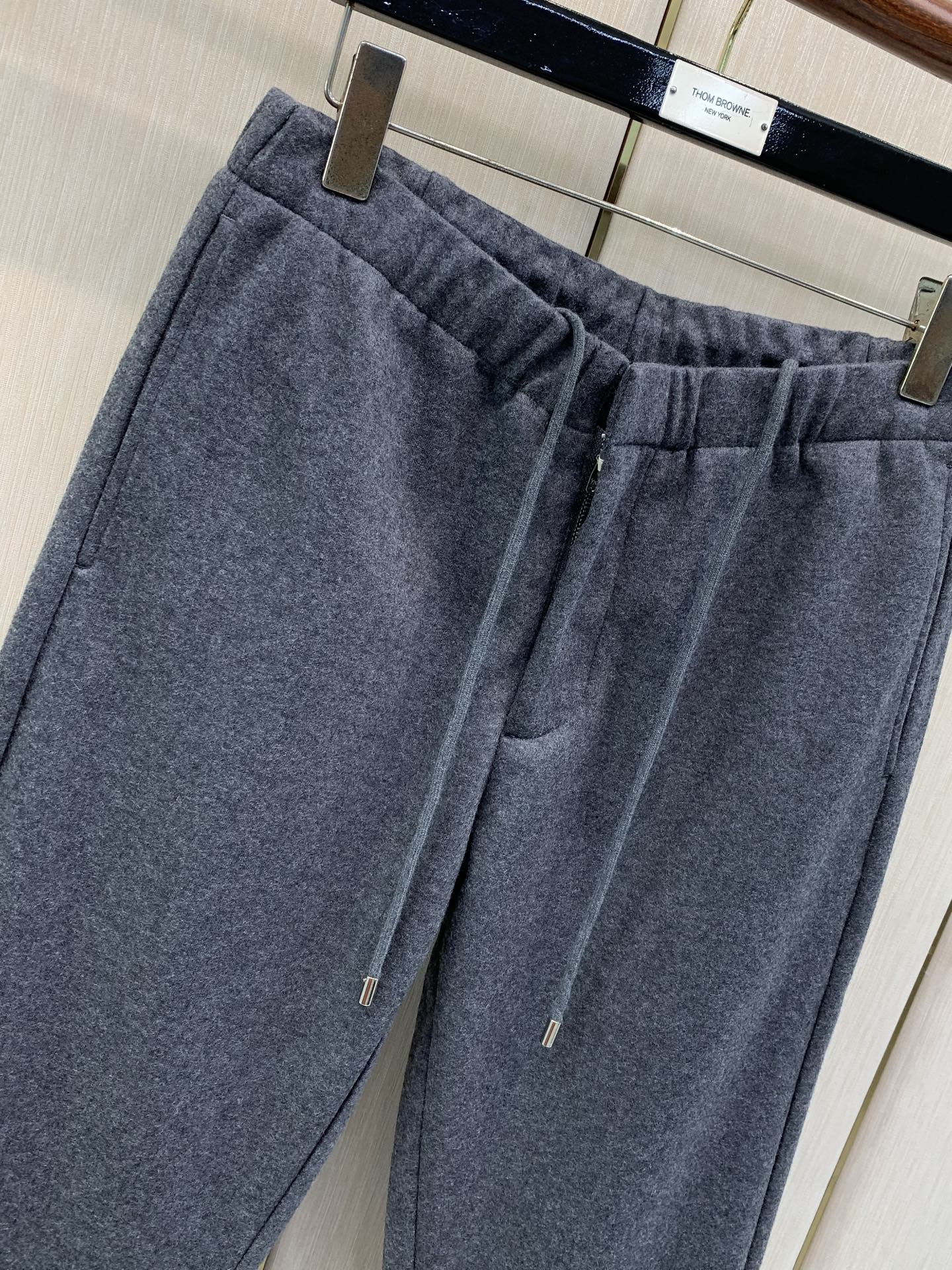 ,杰尼亚 Zegna,2026春秋最新品,专柜同步有售,原单狠货,时尚休闲裤,采用进口原版面料,舒适透气,原版五金辅料装 ,杰尼亚 Zegna,2026春秋最新品,专柜同步有售,原单狠货,时尚休闲裤,采用进口原版面料,舒适透气,原版五金辅料装