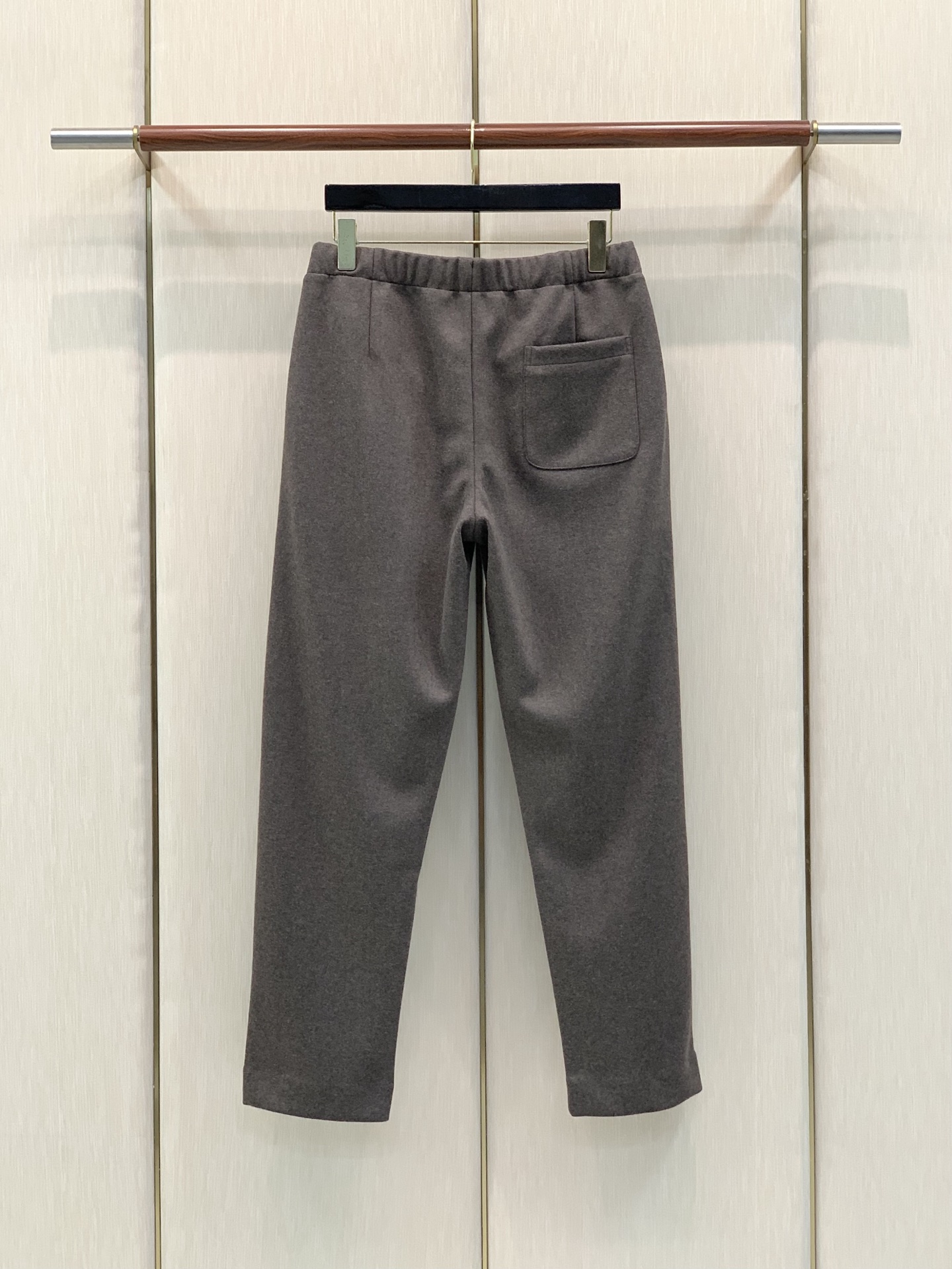 ,杰尼亚 Zegna,2026春秋最新品,专柜同步有售,原单狠货,时尚休闲裤,采用进口原版面料,舒适透气,原版五金辅料装 ,杰尼亚 Zegna,2026春秋最新品,专柜同步有售,原单狠货,时尚休闲裤,采用进口原版面料,舒适透气,原版五金辅料装