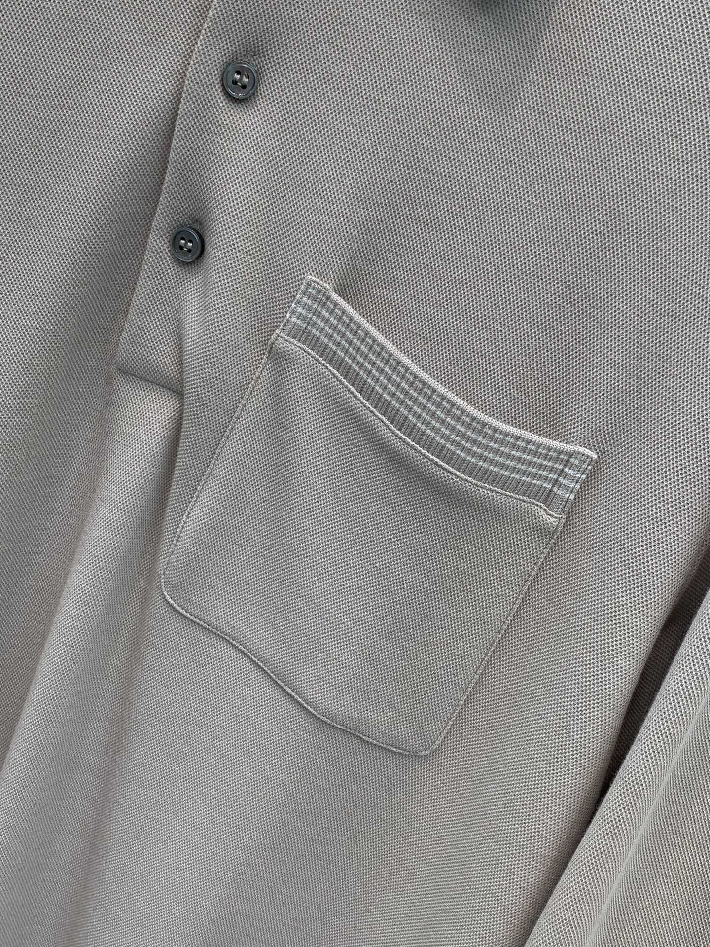，Loro Piana 新款灰色长袖  面料成份: 40%棉30%莫代尔20%腈纶10%羊毛 新款细腻易打理羊毛男士翻领