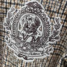 ,LouisVuitton 路易威登,2026秋季最新款,专柜同步有售,原单狠货,时尚休闲立领夹克外套,上身很有特点!吸 ,LouisVuitton 路易威登,2026秋季最新款,专柜同步有售,原单狠货,时尚休闲立领夹克外套,上身很有特点!吸