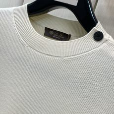 ,Loro Piana 意大利神狮,2026冬季最新品,专柜同步有售,原单狠货,时尚休闲圆领长袖针织毛衣,采用进口原版面 ,Loro Piana 意大利神狮,2026冬季最新品,专柜同步有售,原单狠货,时尚休闲圆领长袖针织毛衣,采用进口原版面