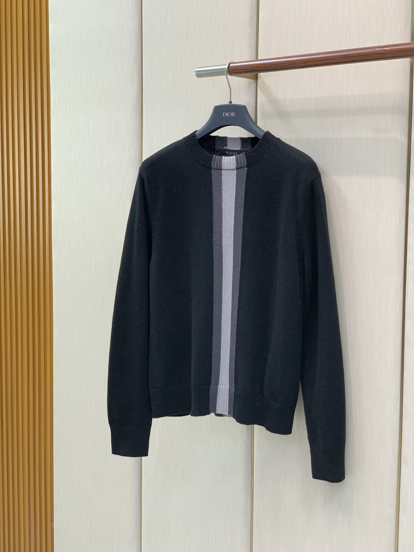 ，Gucci 古驰，2026冬季最新款，专柜同步有售，原单狠货，时尚休闲圆领长袖针织毛衣，上身很有特点！吸睛而有亮点，进