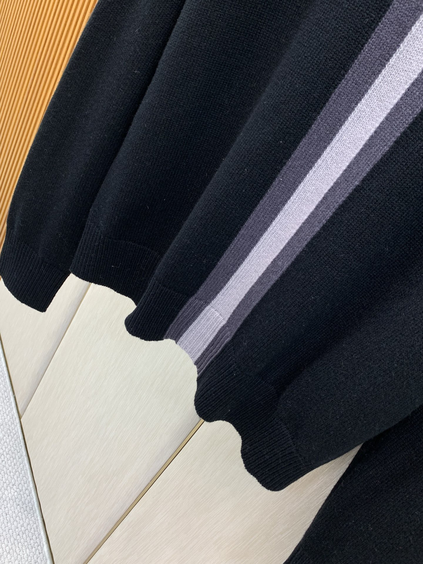 ,Gucci 古驰,2026冬季最新款,专柜同步有售,原单狠货,时尚休闲圆领长袖针织毛衣,上身很有特点!吸睛而有亮点,进 ,Gucci 古驰,2026冬季最新款,专柜同步有售,原单狠货,时尚休闲圆领长袖针织毛衣,上身很有特点!吸睛而有亮点,进