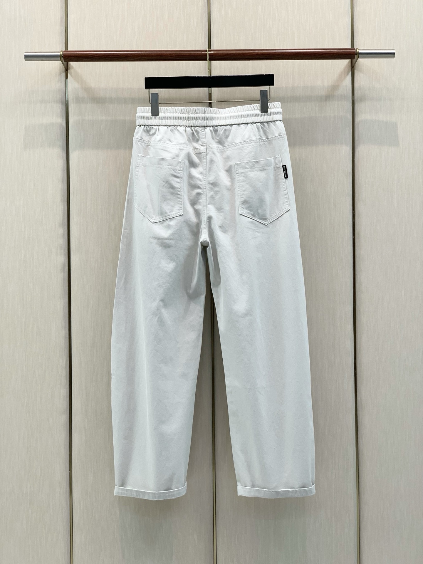 ，Balenciaga 巴黎世家，2026秋季最新品，专柜同步有售，原单狠货，时尚休闲裤，进口原版面料，舒适有弹性，顶级